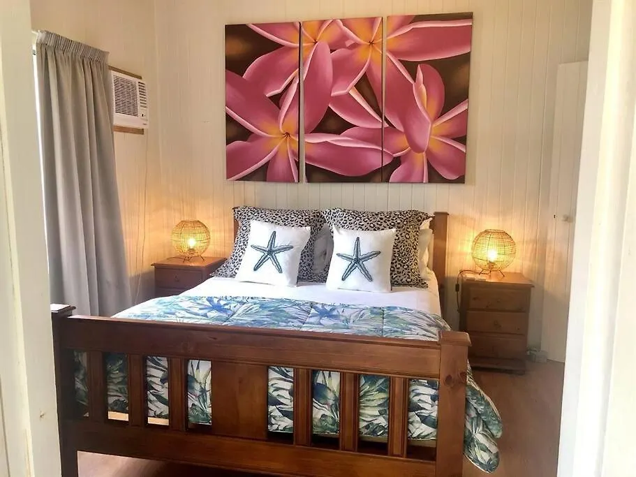 Pina Colada On The Beach - Beachfront - 2 Bedroom Mission Beach 0*,