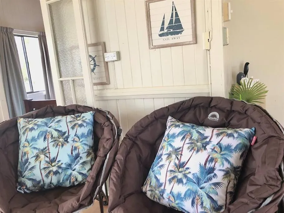 Dom wakacyjny Pina Colada On The Beach - Beachfront - 2 Bedroom Mission Beach
