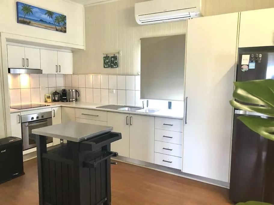 Dom wakacyjny Pina Colada On The Beach - Beachfront - 2 Bedroom Mission Beach Australia